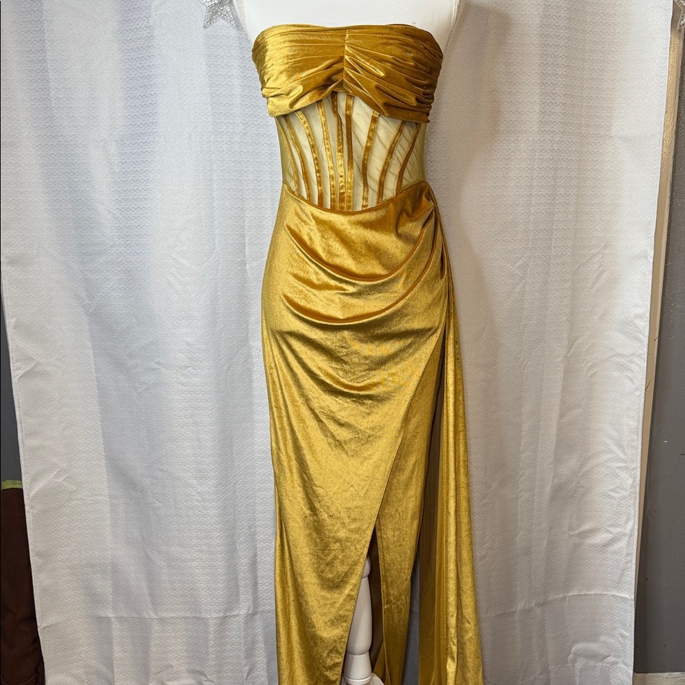 Elegant Gold Strapless Dress
